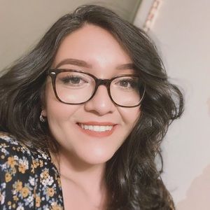 Meet your Posher, Anarita